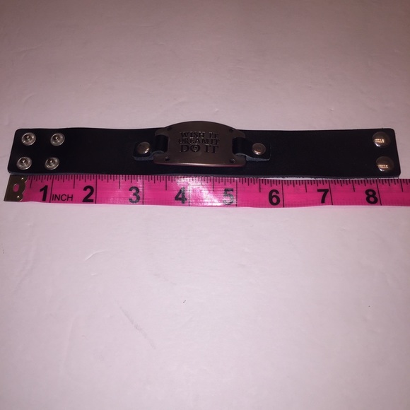 Wish it, Dream it, Do it Black Leather Cuff ๐ค - Picture 6 of 8